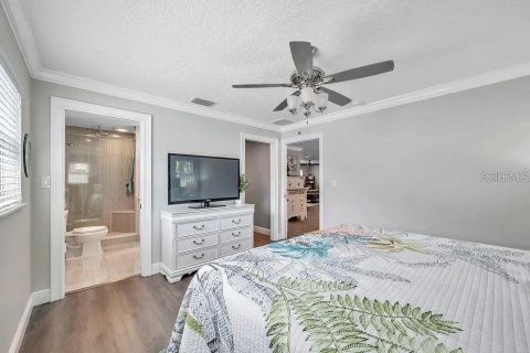 Casa en alquiler en Saint Petersburg, Florida, 3 dormitorios, 173.08 m2 № 1885805 - foto 14
