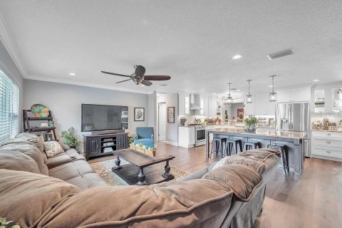 Casa en alquiler en Saint Petersburg, Florida, 3 dormitorios, 173.08 m2 № 1885805 - foto 2