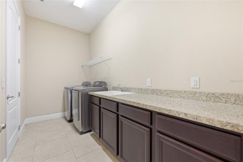 Casa en venta en Sanford, Florida, 5 dormitorios, 432.55 m2 № 2289842 - foto 29