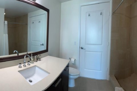Condominio en alquiler en Miami, Florida, 1 dormitorio, 64.38 m2 № 1928316 - foto 15