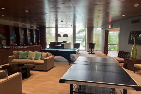 Condominio en alquiler en Sunrise, Florida, 2 dormitorios, 108.23 m2 № 1764921 - foto 17