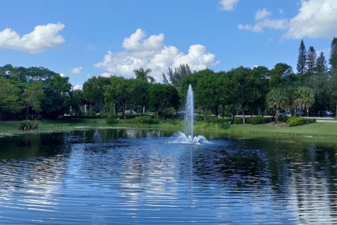 Copropriété à vendre à Royal Palm Beach, Floride: 2 chambres, 103.31 m2 № 2077497 - photo 20