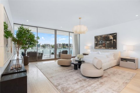Condo in Miami, Florida, 3 bedrooms  № 2052905 - photo 19