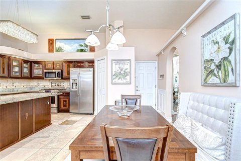 House in Lutz, Florida 4 bedrooms, 270.07 sq.m. № 1832158 - photo 13