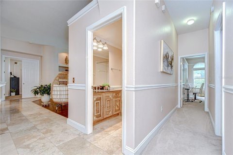 House in Lutz, Florida 4 bedrooms, 270.07 sq.m. № 1832158 - photo 23