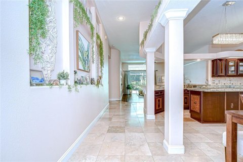 House in Lutz, Florida 4 bedrooms, 270.07 sq.m. № 1832158 - photo 12