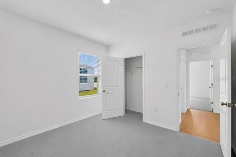 Villa ou maison à vendre à Kissimmee, Floride: 4 chambres, 168.43 m2 № 2414060 - photo 18