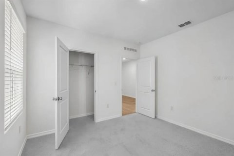 Villa ou maison à vendre à Kissimmee, Floride: 4 chambres, 168.43 m2 № 2414060 - photo 16