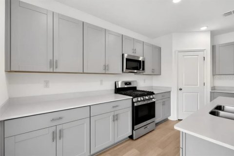 Villa ou maison à vendre à Kissimmee, Floride: 4 chambres, 168.43 m2 № 2414060 - photo 7