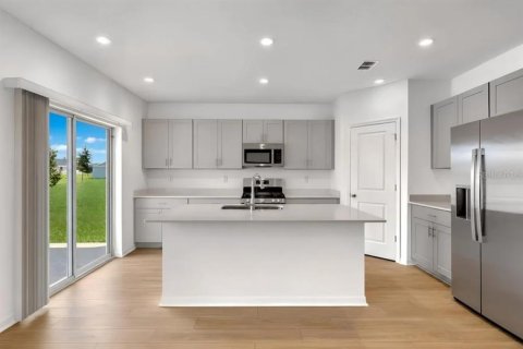 Villa ou maison à vendre à Kissimmee, Floride: 4 chambres, 168.43 m2 № 2414060 - photo 2
