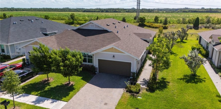 Casa en Loxahatchee Groves, Florida 3 dormitorios, 181.35 m2 № 1872413