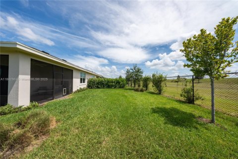 Casa en venta en Loxahatchee Groves, Florida, 3 dormitorios, 181.35 m2 № 1872413 - foto 28