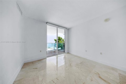 Condo in Sunny Isles Beach, Florida, 3 bedrooms  № 2082398 - photo 24