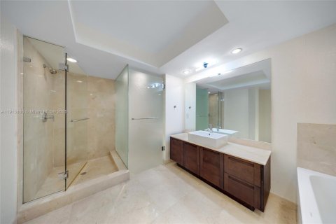 Condo in Sunny Isles Beach, Florida, 3 bedrooms  № 2082398 - photo 19