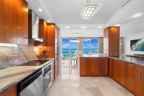 Купить кондоминиум в Майами-Бич, Флорида 1 спальня, 117.06м2, № 1958232 - фото 18