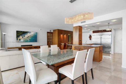 Купить кондоминиум в Майами-Бич, Флорида 1 спальня, 117.06м2, № 1958232 - фото 8