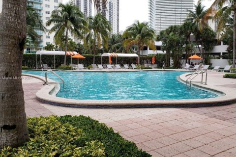 Copropriété à vendre à Sunny Isles Beach, Floride: 1 chambre, 93.37 m2 № 1702644 - photo 18