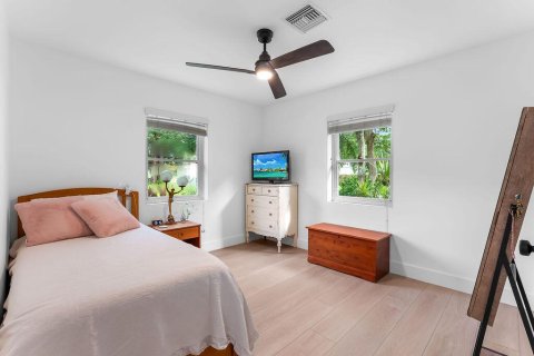 House in Vero Beach, Florida 3 bedrooms, 121.33 sq.m. № 2410743 - photo 19