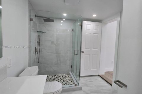 Touwnhouse à louer à Homestead, Floride: 2 chambres, 259.48 m2 № 2432559 - photo 14