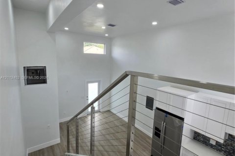 Touwnhouse à louer à Homestead, Floride: 2 chambres, 259.48 m2 № 2432559 - photo 15