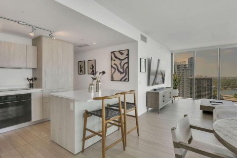 Condo in Miami, Florida, 3 bedrooms  № 2254425 - photo 5