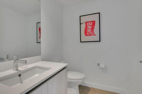Condo in Miami, Florida, 3 bedrooms  № 2254425 - photo 3
