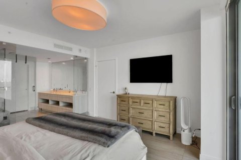 Condo in Miami, Florida, 3 bedrooms  № 2254425 - photo 20