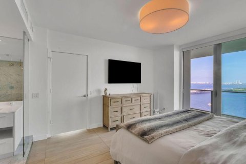 Condo in Miami, Florida, 3 bedrooms  № 2254425 - photo 19
