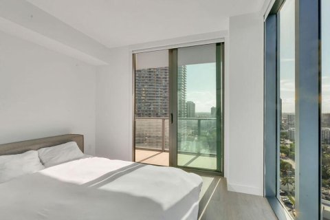 Condo in Miami, Florida, 3 bedrooms  № 2254425 - photo 28