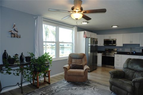 Condominio en venta en Holiday, Florida, 2 dormitorios, 71.35 m2 № 1577265 - foto 10