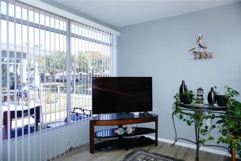 Condominio en venta en Holiday, Florida, 2 dormitorios, 71.35 m2 № 1577265 - foto 15