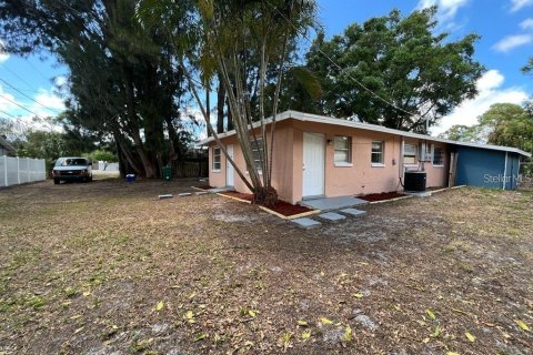 Apartment in Bradenton, Florida 2 bedrooms, 69.68 sq.m. № 1912146 - photo 1