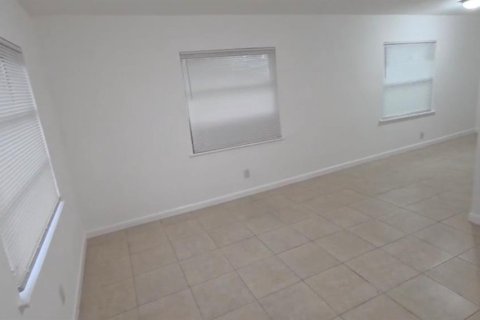 Apartment in Bradenton, Florida 2 bedrooms, 69.68 sq.m. № 1912146 - photo 5