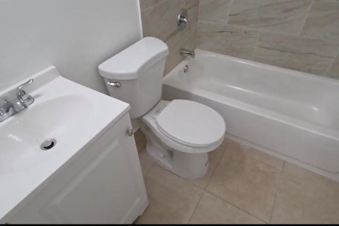Apartment in Bradenton, Florida 2 bedrooms, 69.68 sq.m. № 1912146 - photo 22