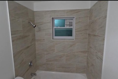 Apartment in Bradenton, Florida 2 bedrooms, 69.68 sq.m. № 1912146 - photo 21