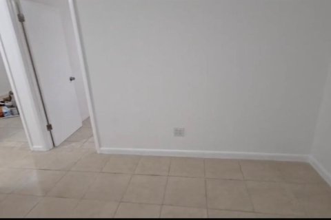 Apartment in Bradenton, Florida 2 bedrooms, 69.68 sq.m. № 1912146 - photo 15