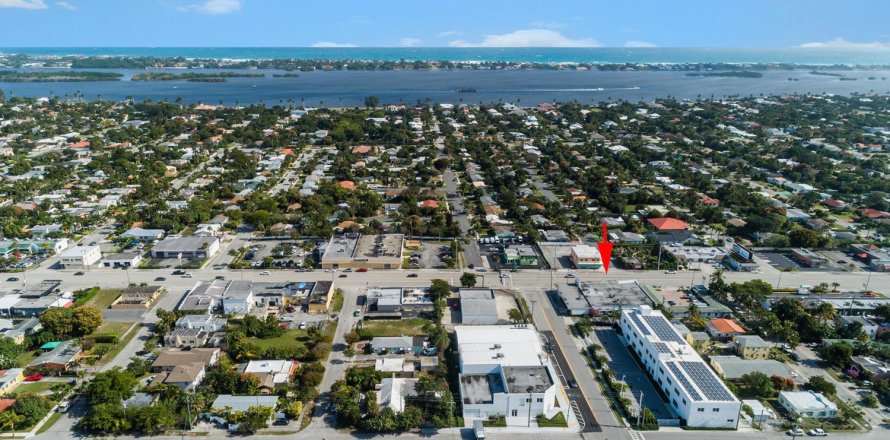 Magasin à West Palm Beach, Floride № 601728