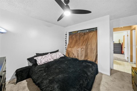 House in Brandon, Florida 4 bedrooms, 183.39 sq.m. № 1894566 - photo 24