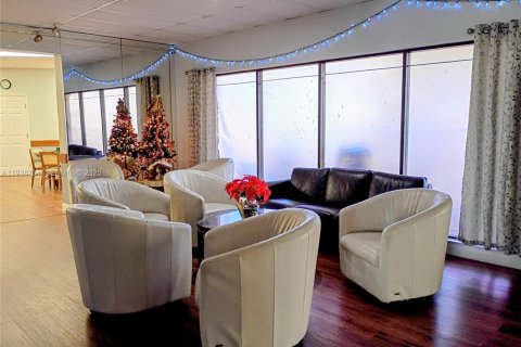 Купить кондоминиум в Холливуд, Флорида 1 спальня, 65.96м2, № 1987112 - фото 28