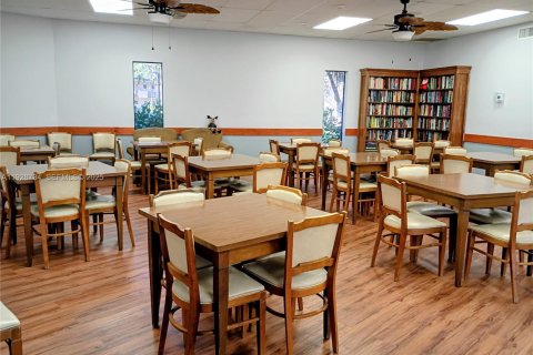 Купить кондоминиум в Холливуд, Флорида 1 спальня, 65.96м2, № 1987112 - фото 29