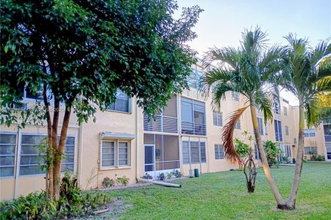 Купить кондоминиум в Холливуд, Флорида 1 спальня, 65.96м2, № 1987112 - фото 8