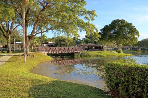 Купить кондоминиум в Холливуд, Флорида 1 спальня, 65.96м2, № 1987112 - фото 6