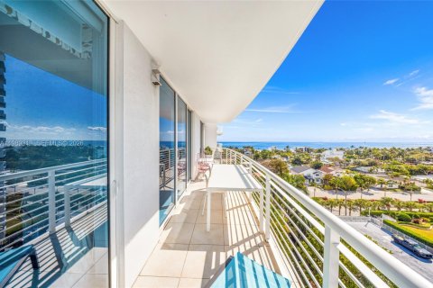 Copropriété à vendre à Fort Lauderdale, Floride: 2 chambres, 118.36 m2 № 2051901 - photo 21