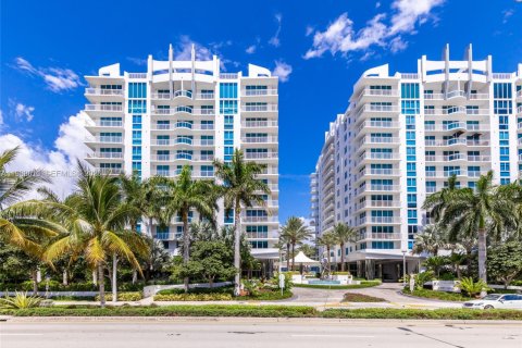 Copropriété à vendre à Fort Lauderdale, Floride: 2 chambres, 118.36 m2 № 2051901 - photo 1