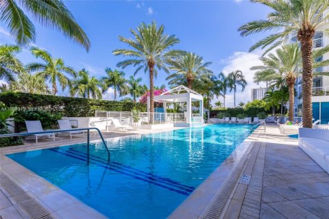 Copropriété à vendre à Fort Lauderdale, Floride: 2 chambres, 118.36 m2 № 2051901 - photo 25