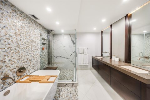 Copropriété à vendre à Fort Lauderdale, Floride: 2 chambres, 118.36 m2 № 2051901 - photo 14