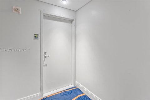 Купить кондоминиум в Майами, Флорида 2 спальни, 143.07м2, № 2007520 - фото 6