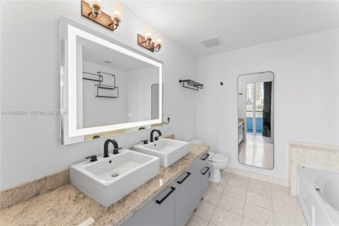 Купить кондоминиум в Майами, Флорида 2 спальни, 143.07м2, № 2007520 - фото 19