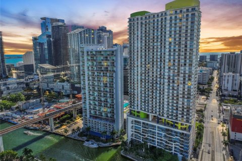 Купить кондоминиум в Майами, Флорида 2 спальни, 143.07м2, № 2007520 - фото 30