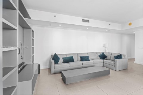 Купить кондоминиум в Майами, Флорида 2 спальни, 143.07м2, № 2007520 - фото 12